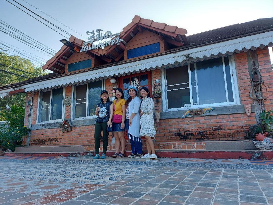 Scenic Riverside Resort Kamphaeng Phet Extérieur photo