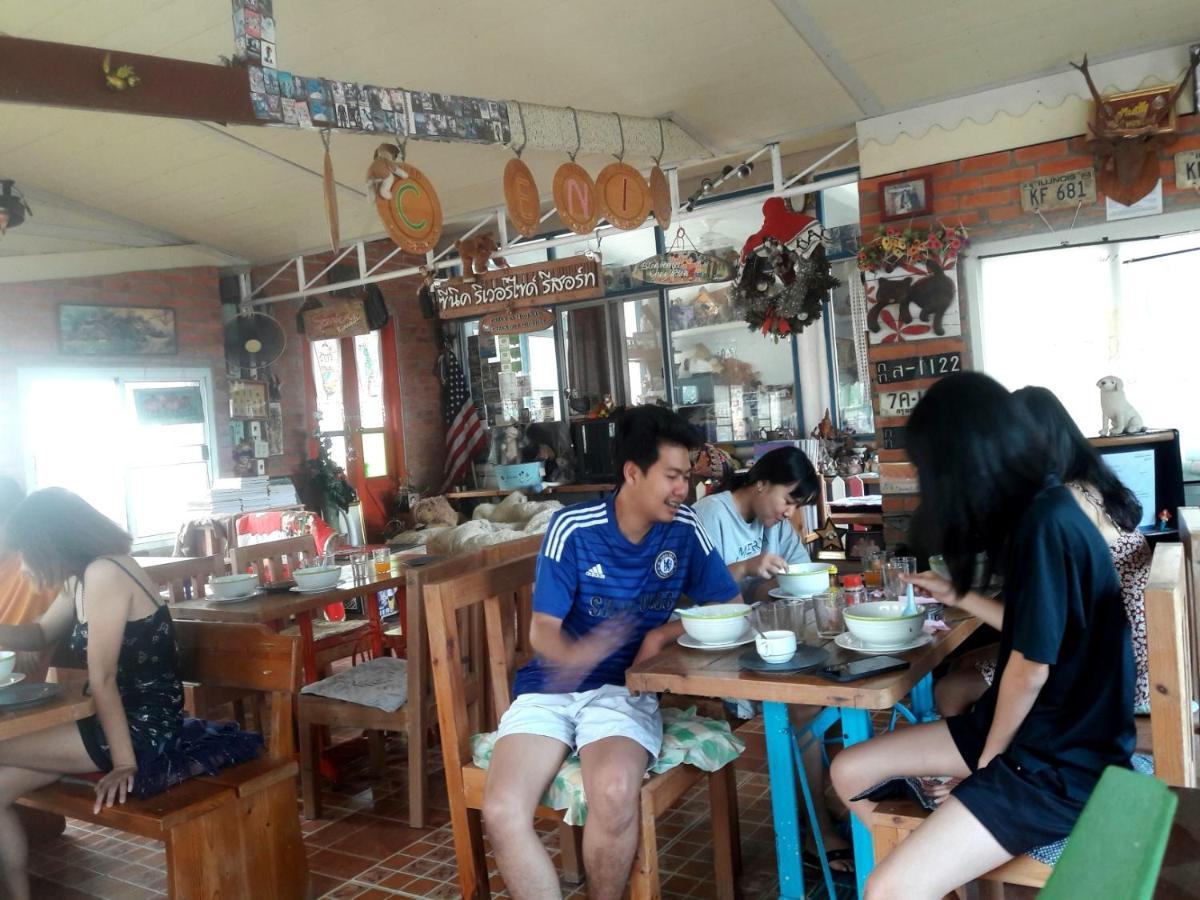 Scenic Riverside Resort Kamphaeng Phet Extérieur photo