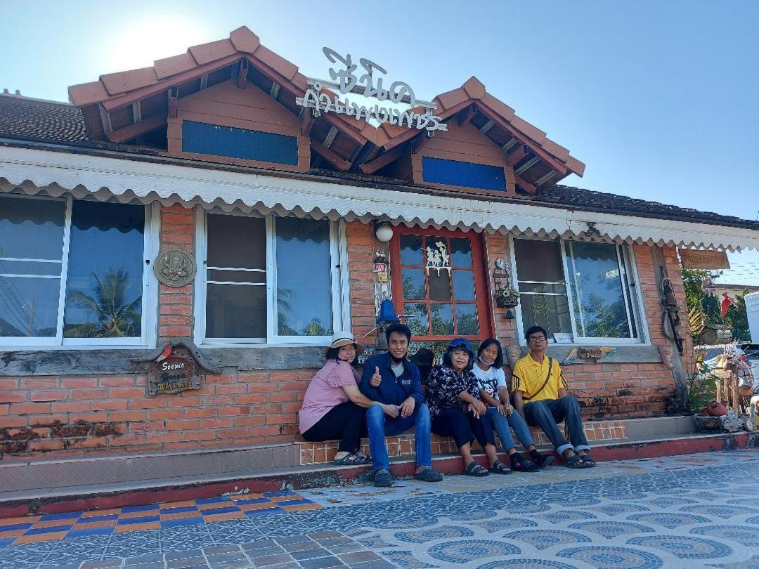 Scenic Riverside Resort Kamphaeng Phet Extérieur photo