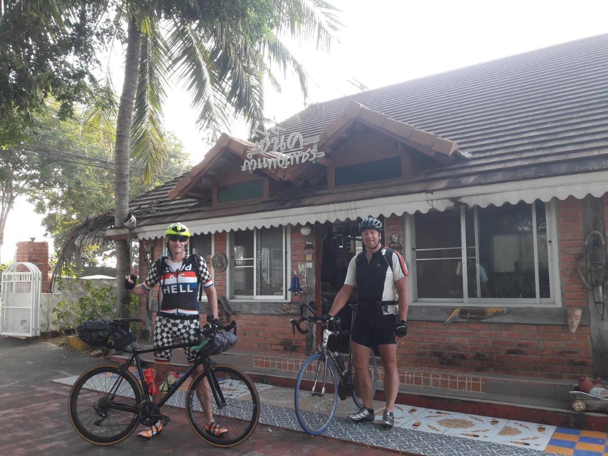 Scenic Riverside Resort Kamphaeng Phet Extérieur photo